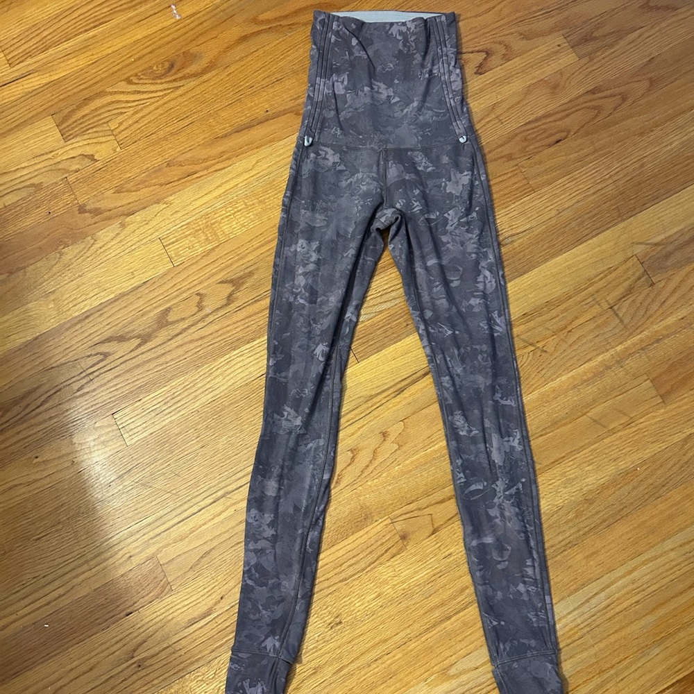 lululemon athletica Purple Gray Camouflage Leggings